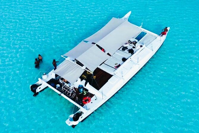 Catamaran Snorkel Adventure to El Cielo and The Money Bar Beach - The Money Bar Beach Club: what’s actually included