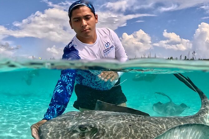 Colombia, Palancar & Cielo Cozumel Snorkel Tour - Food and Drinks: Ceviche, Fruit, and Real Limits