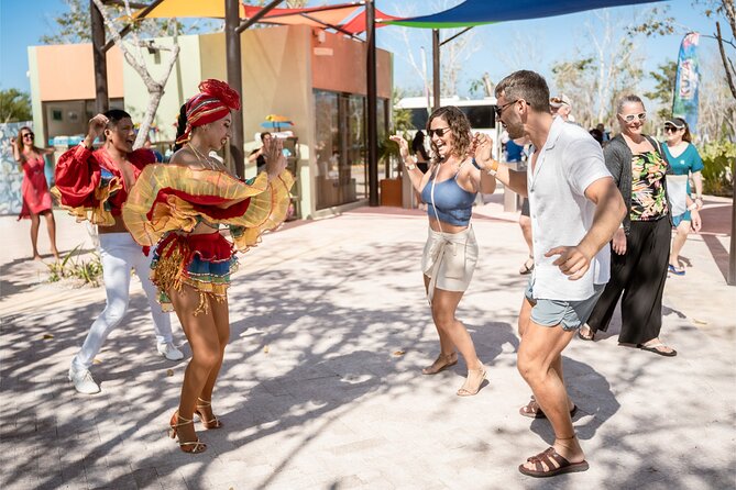 Cozumel: KUZÁ Beach Pass with Buffet, Open Bar & Activities - Buffett + open bar: where the value is strong and where expectations should adjust