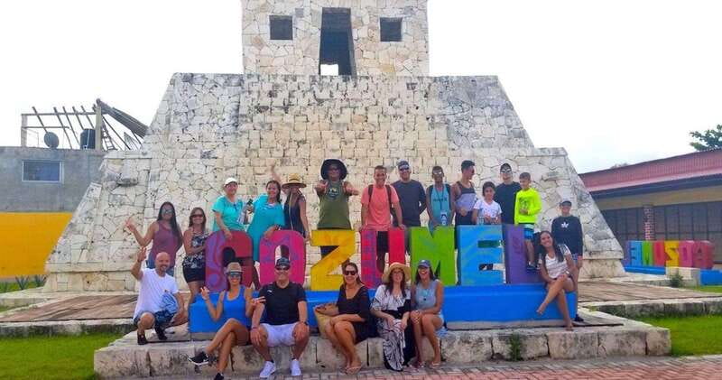 Cozumel Private Jeep Tour with Lunch and Snorkeling - Tortugas Beach Club lunch and snorkeling on the Caribbean