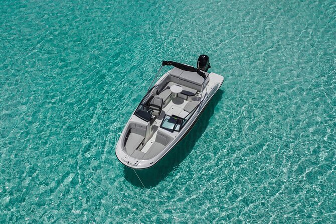 Deluxe Private Boats - 24 ft Sea Ray - Playa El Cielo: The shallow sand bar swim