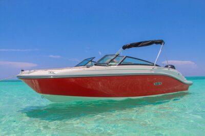 Deluxe Private Boats - 24 ft Sea Ray - Your personalized route through Cozumel and San Miguel