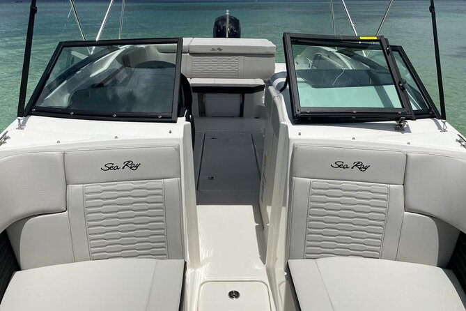 Deluxe Private Boats - 24 ft Sea Ray - Value in plain terms: what you’re paying for