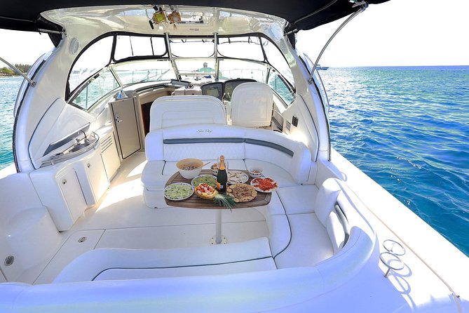 Deluxe Private Boats - 40 ft Sea Ray - What to pack (and what to avoid) for a smoother reef day