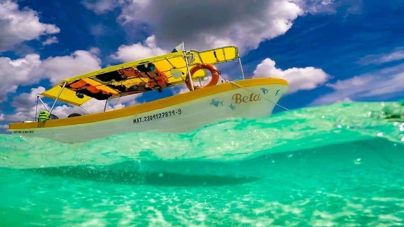 From Cozumel: 3 Reefs Boat Tour with Drinks and Snorkeling - Snorkeling gear and safety: why the guide matters