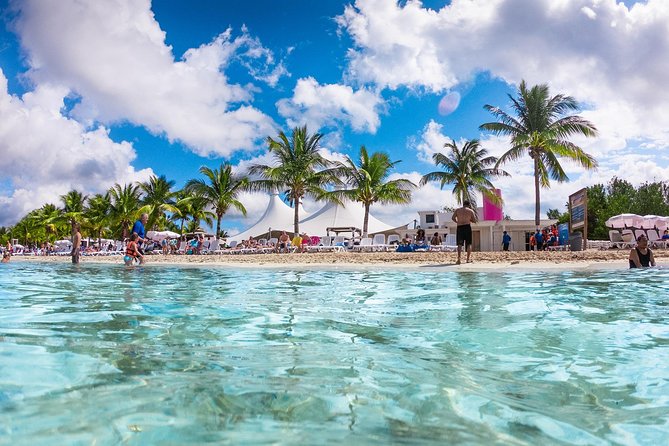 Roots Beach Club® - Getting to Playa Mia Grand Beach Park: ports, hotel zones, and meeting points