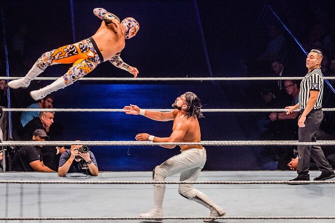 Ticket to Wrestling Show without lining up - Best seats: how to avoid getting recruited into the action